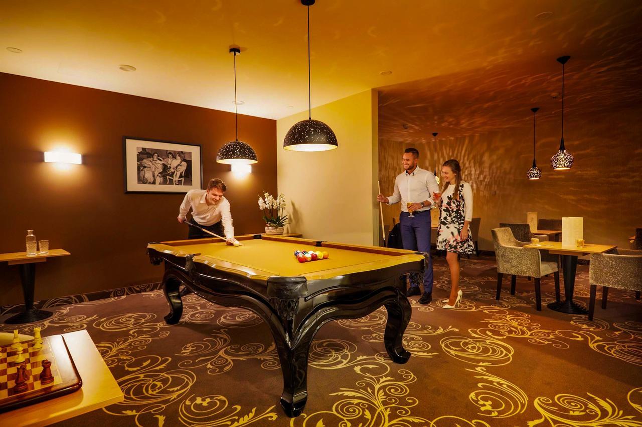 Don Giovanni Hotel Prague - Great Hotels Of The World Exterior photo The pool table in the hotel